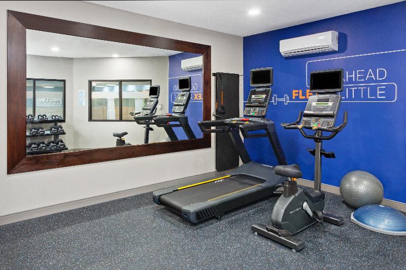 Holiday Inn Express Fremont image