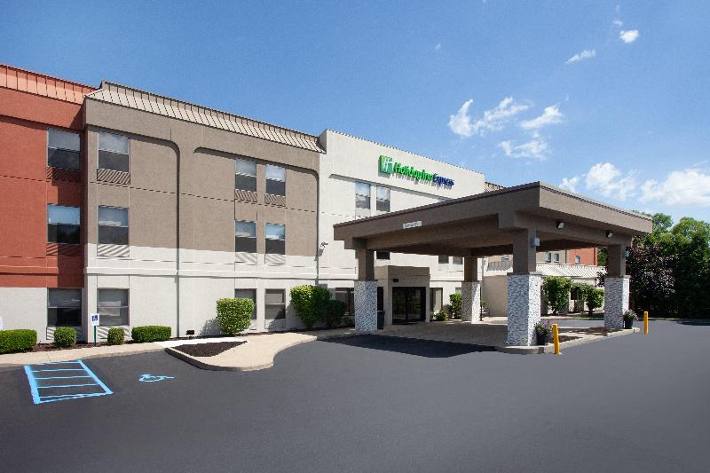 Holiday Inn Express Fremont image