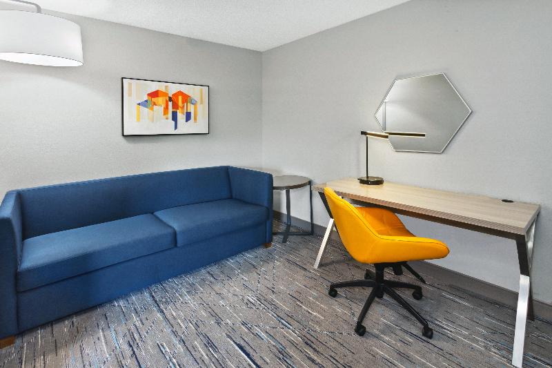 Holiday Inn Express Fremont image