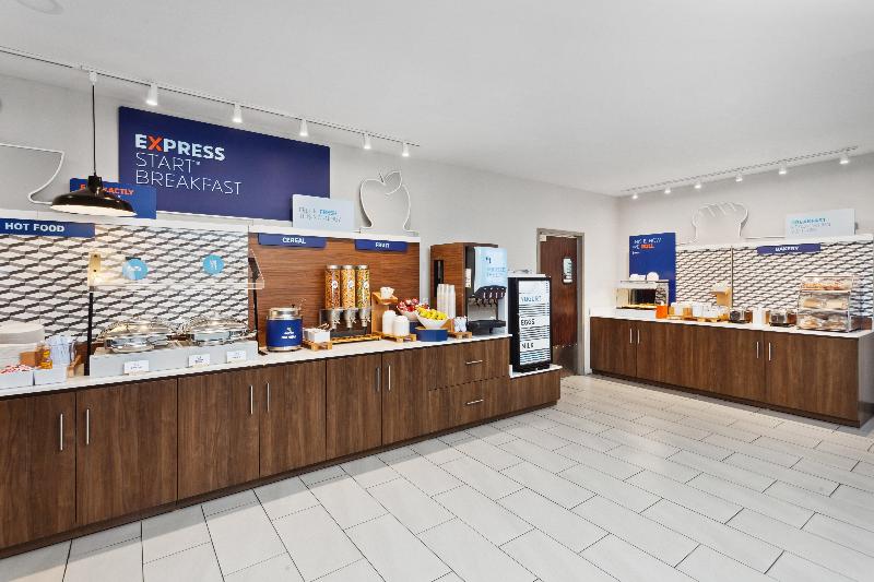 Holiday Inn Express Fremont image