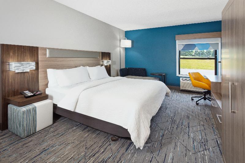 Holiday Inn Express Fremont image