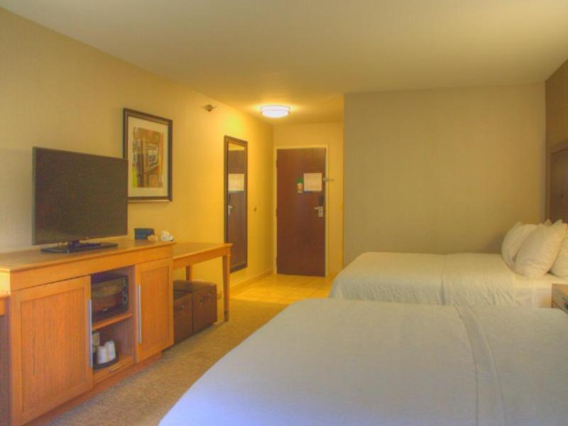 Wingate by Wyndham Steubenville image
