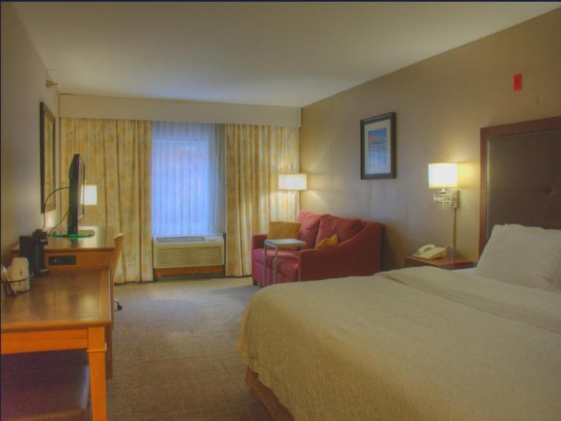 Wingate by Wyndham Steubenville image