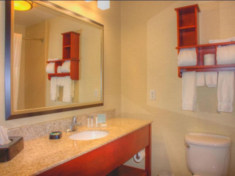 Wingate by Wyndham Steubenville image