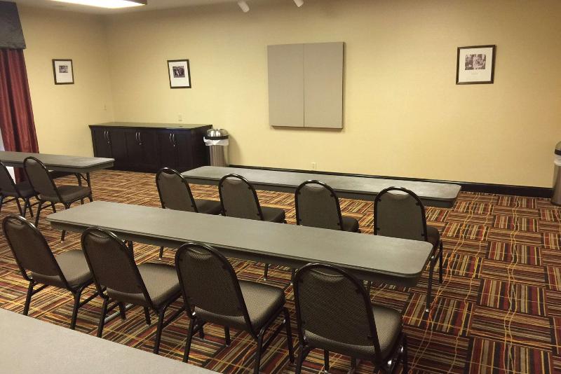 Hampton Inn Uniontown image