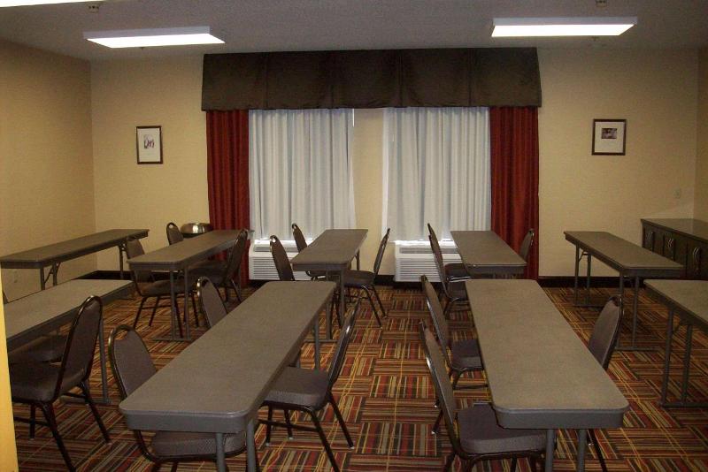 Hampton Inn Uniontown image