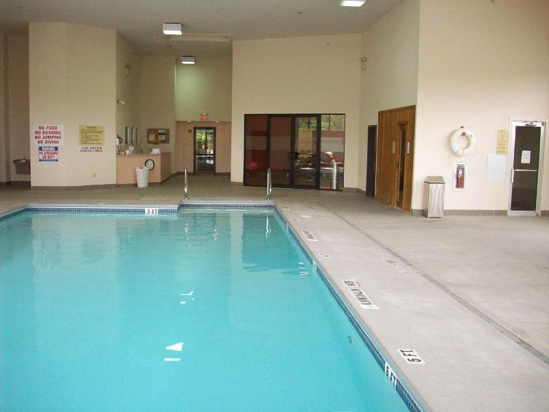 Hampton Inn Uniontown image