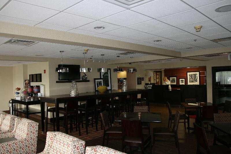 Hampton Inn Uniontown image