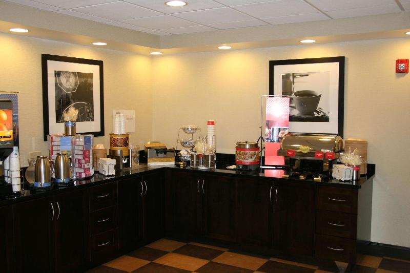 Hampton Inn Uniontown image