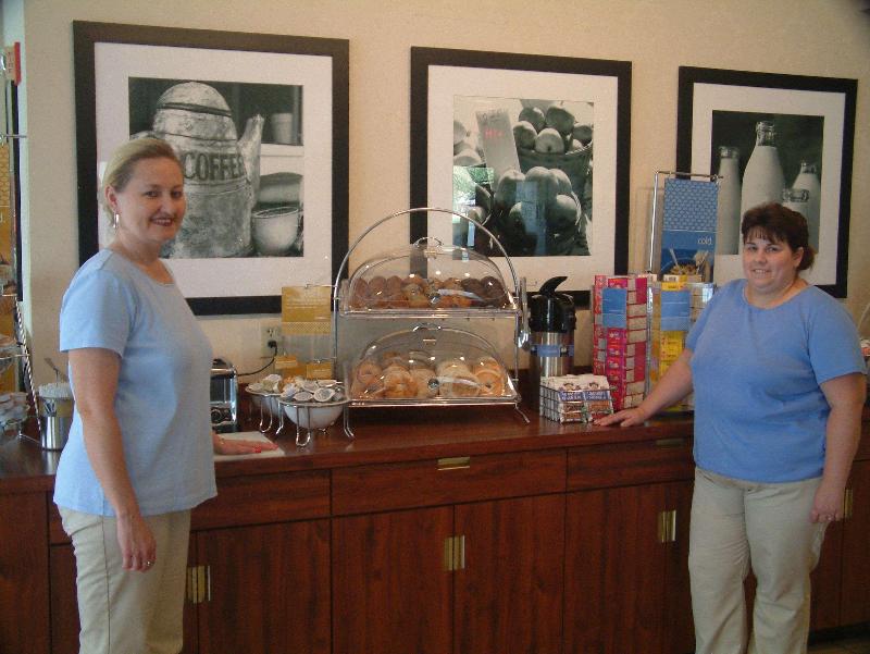 Hampton Inn Uniontown image