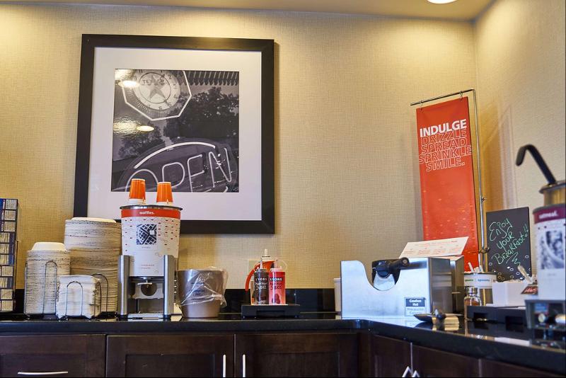 Hampton Inn Uniontown image