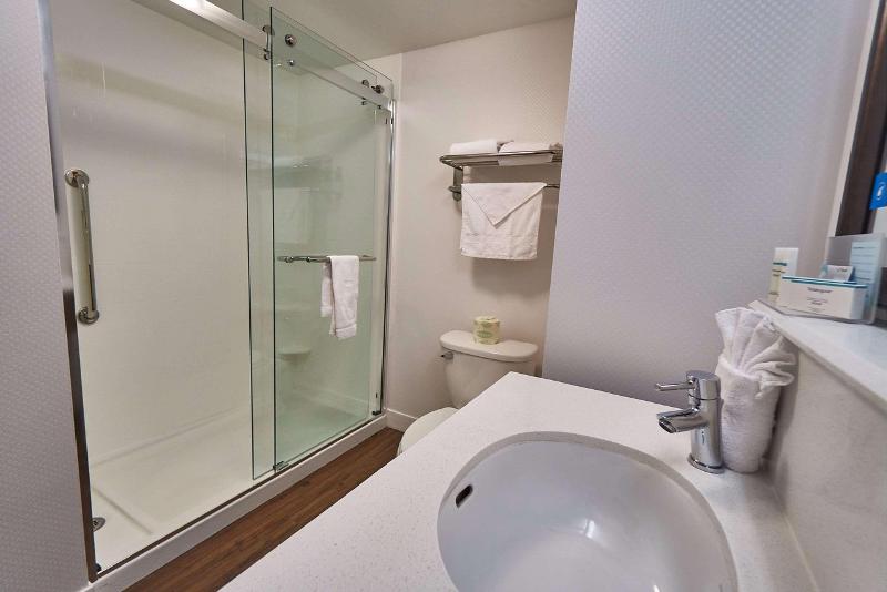 Hampton Inn Uniontown image