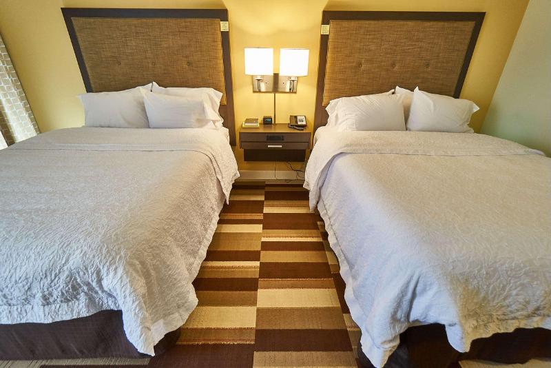 Hampton Inn Uniontown image