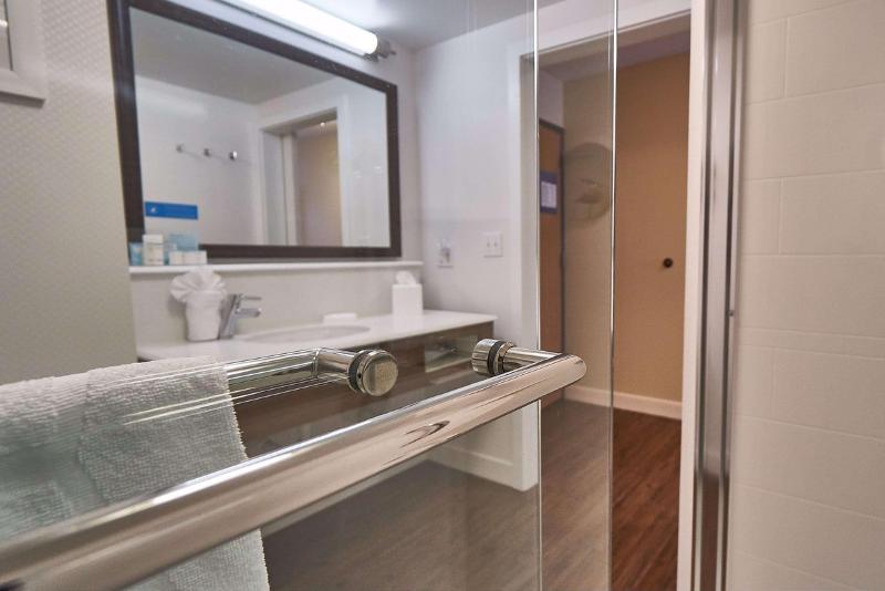 Hampton Inn Uniontown image