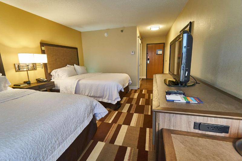 Hampton Inn Uniontown image