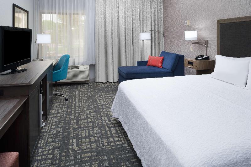 Hampton Inn North Sioux City image