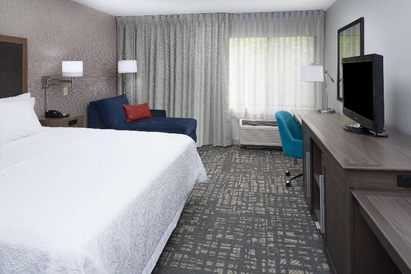 Hampton Inn North Sioux City image