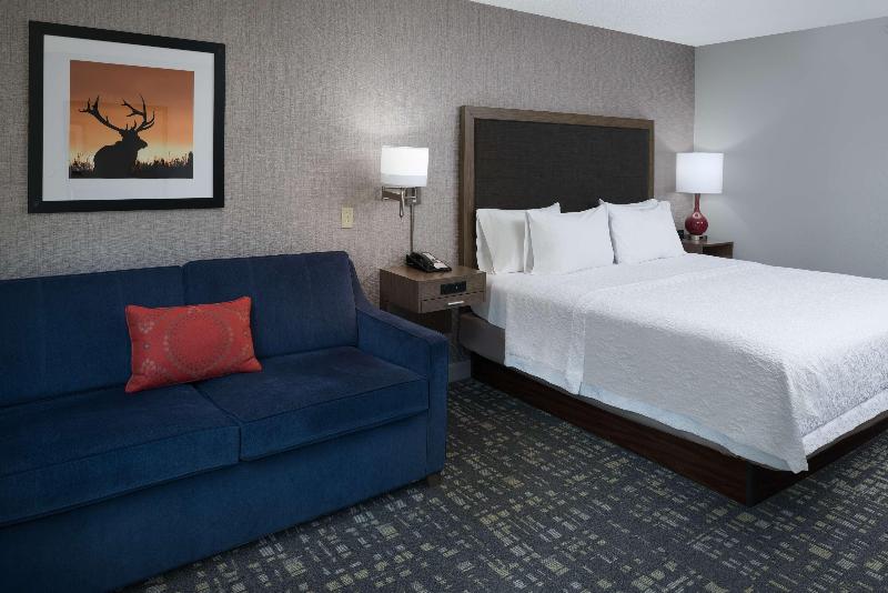 Hampton Inn North Sioux City image