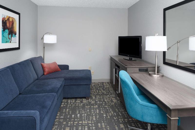 Hampton Inn North Sioux City image