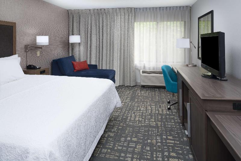 Hampton Inn North Sioux City image