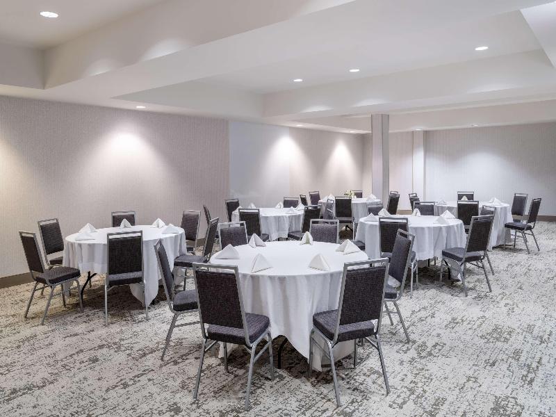 Hampton Inn & Suites Salida image