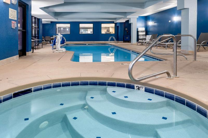 Hampton Inn & Suites Salida image