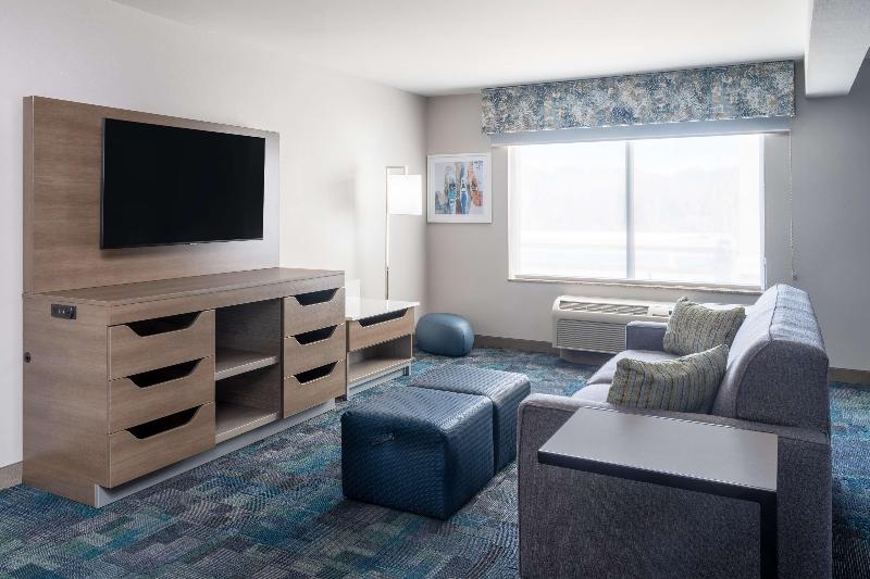 Hampton Inn & Suites Salida image