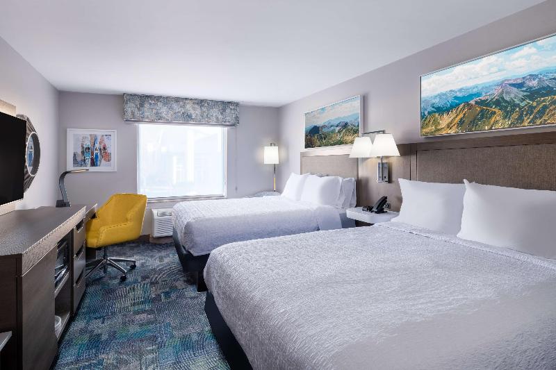 Hampton Inn & Suites Salida image