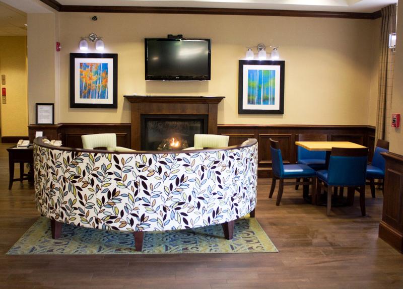 Holiday Inn Express West Jefferson image
