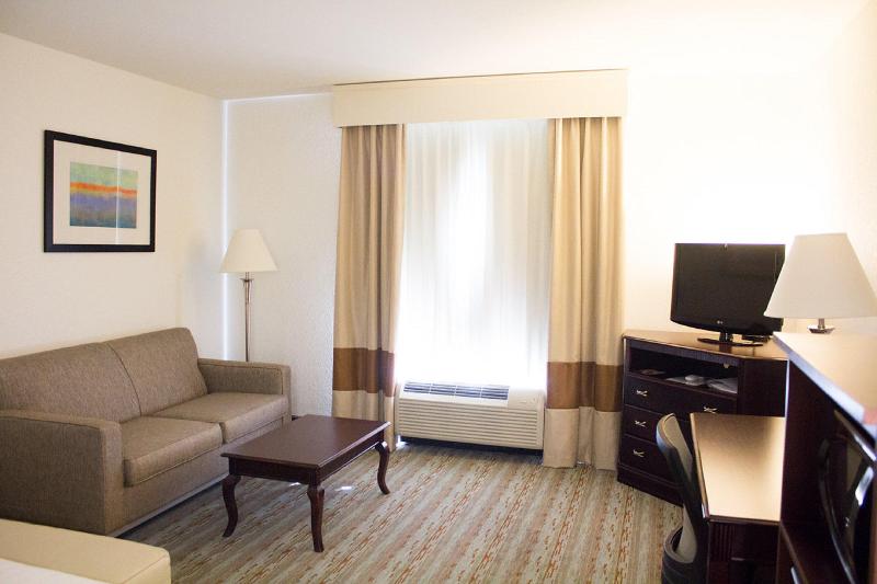 Holiday Inn Express West Jefferson image