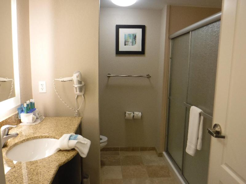 Holiday Inn Express West Jefferson image