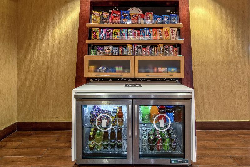 Hampton Inn Corinth image