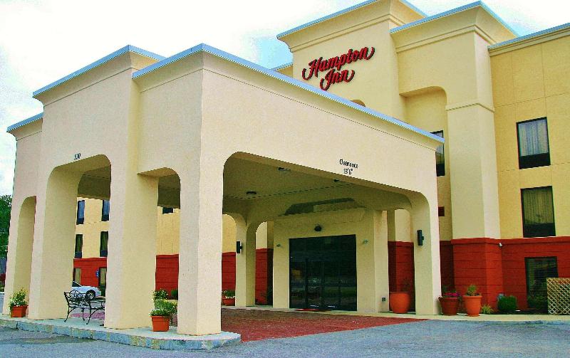 Hampton Inn Williamsburg image