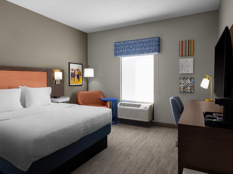 Hampton Inn Williamsburg image