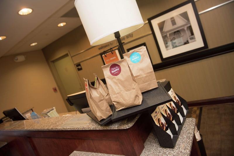 Hampton Inn Yazoo City image