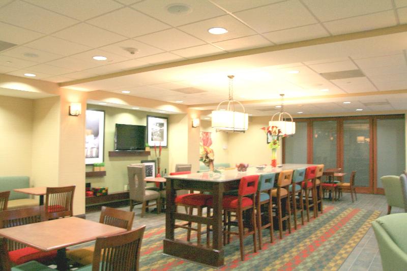 Hampton Inn Yazoo City image