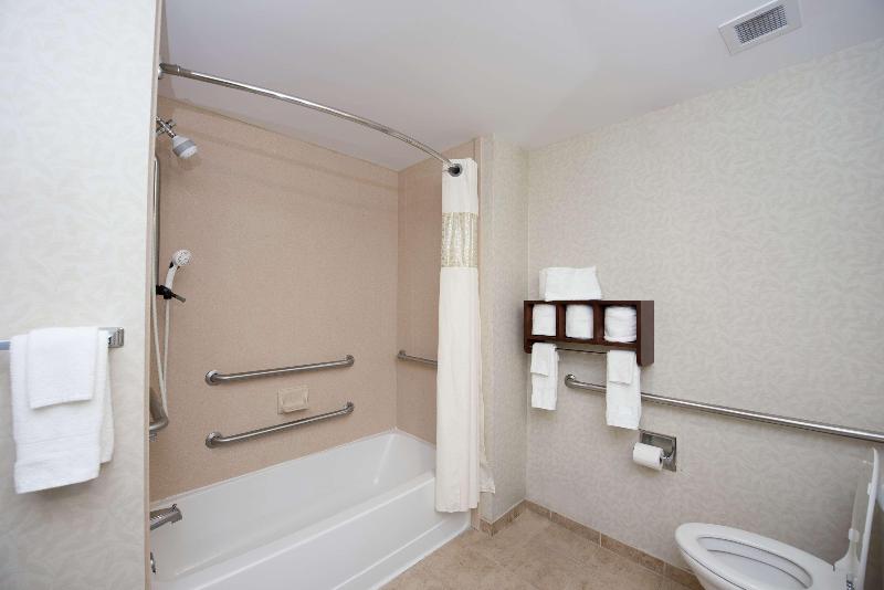 Hampton Inn Yazoo City image