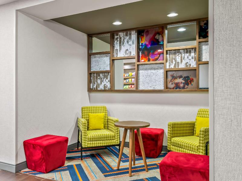 Hampton Inn Bowie image