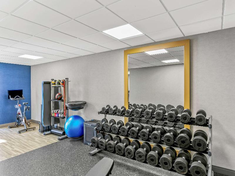 Hampton Inn Bowie image
