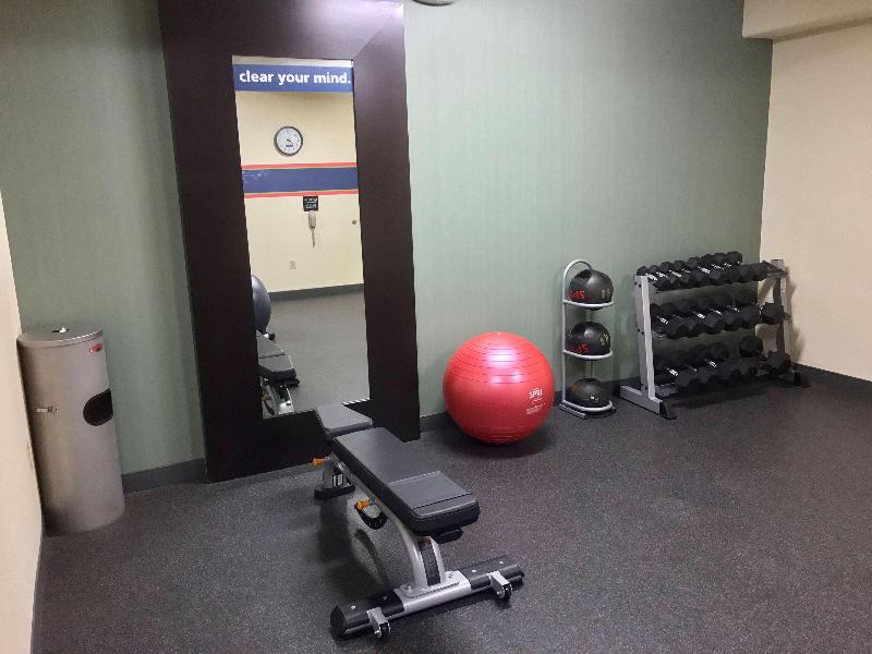 Hampton Inn Garden City image
