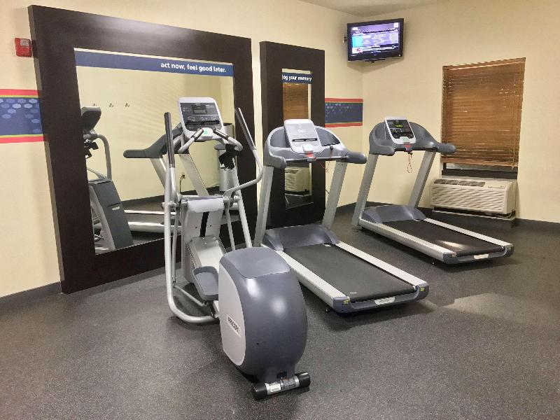 Hampton Inn Garden City image