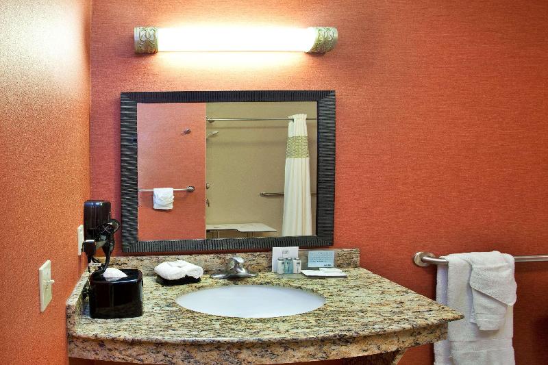 Hampton Inn & Suites Morgan City image