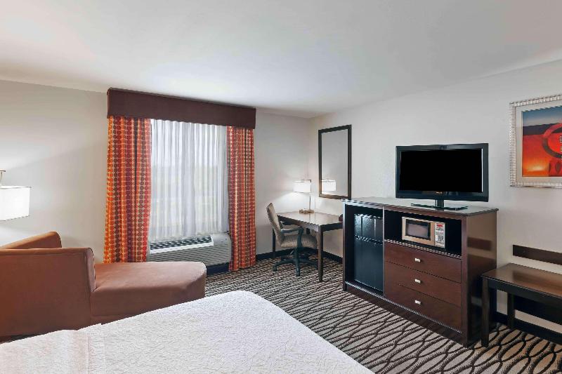 Hampton Inn & Suites Morgan City image