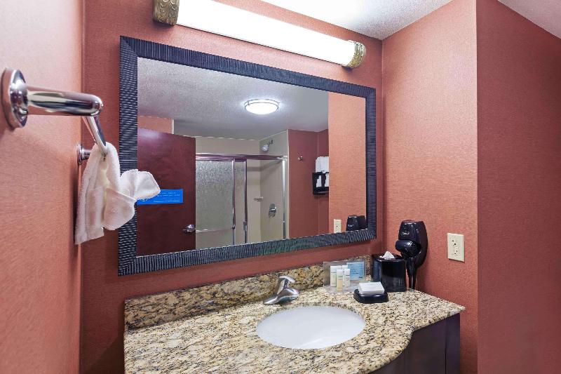 Hampton Inn & Suites Morgan City image