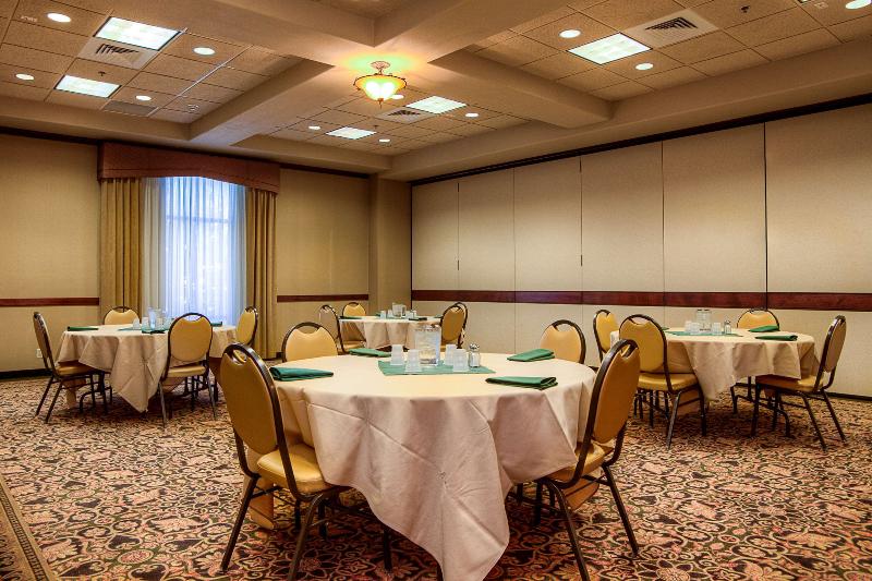 Hampton Inn & Suites Mountain Home image