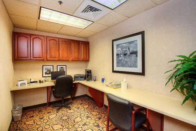 Hampton Inn & Suites Mountain Home image