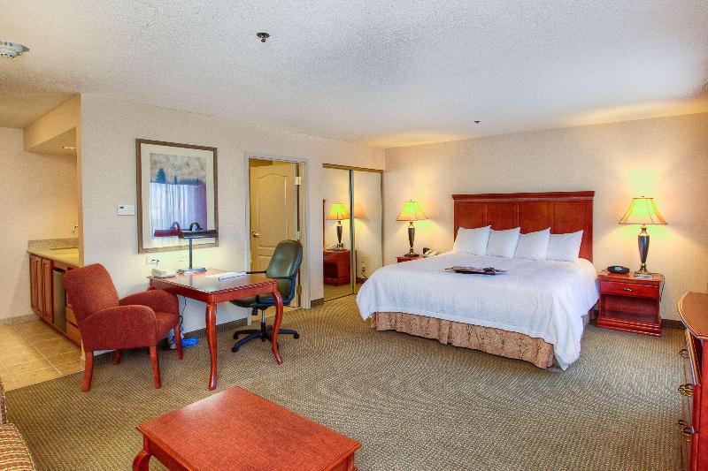 Hampton Inn & Suites Mountain Home image