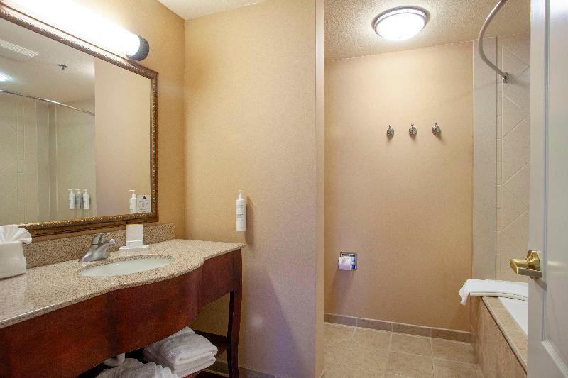 Hampton Inn & Suites Mountain Home image