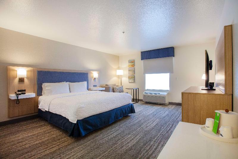 Hampton Inn & Suites Mountain Home image