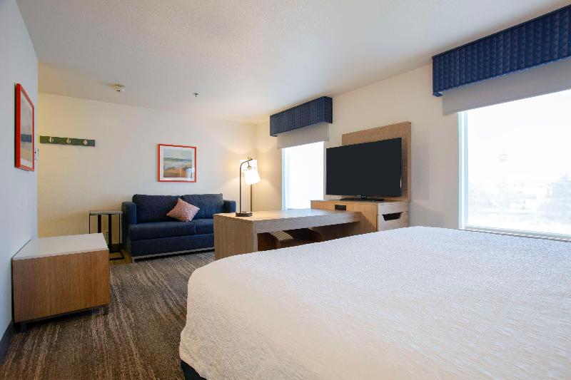 Hampton Inn & Suites Mountain Home image